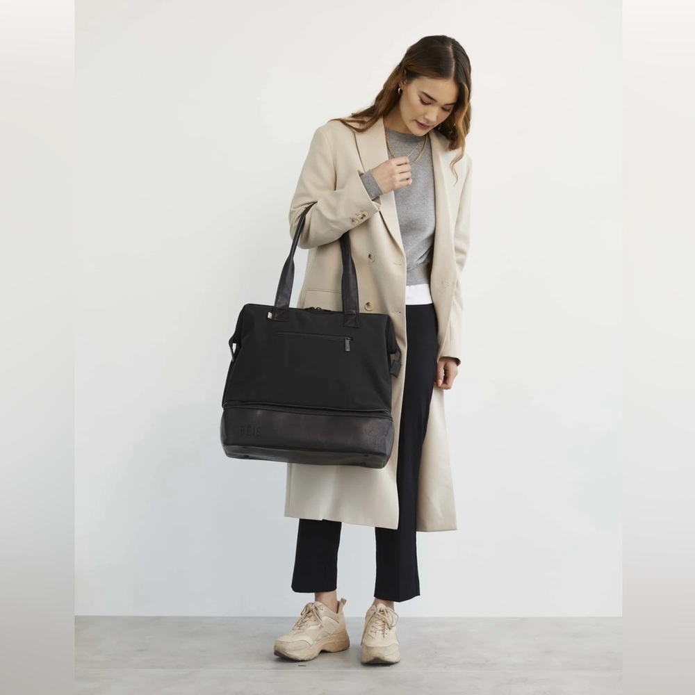 BEIS - Mini Weekender in Black
NEW without tags. Never used!